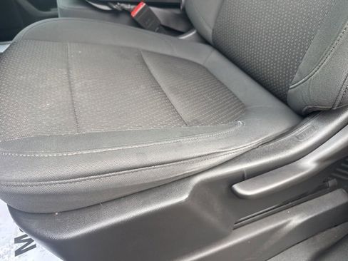 Used 2020 Chevrolet Silverado 1500 Custom w/ Custom Value Package image 15