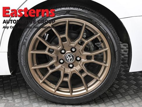 Used 2023 Toyota Camry SE image 8