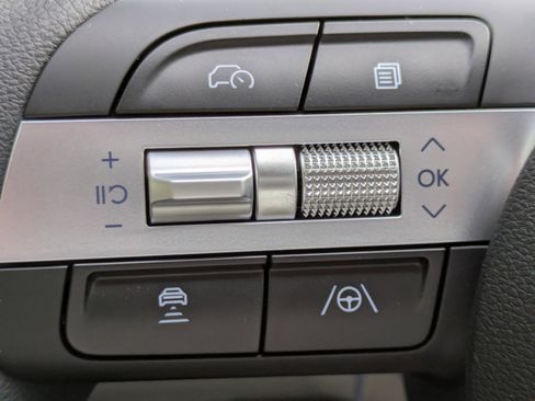 New 2026 Hyundai Tucson SE image 28