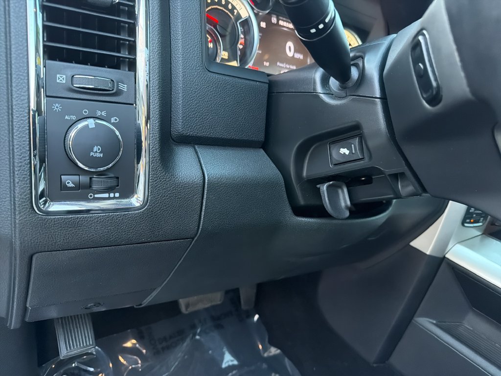 Used 2017 RAM 1500 Laramie w/ Convenience Group AWD/4WD image 22