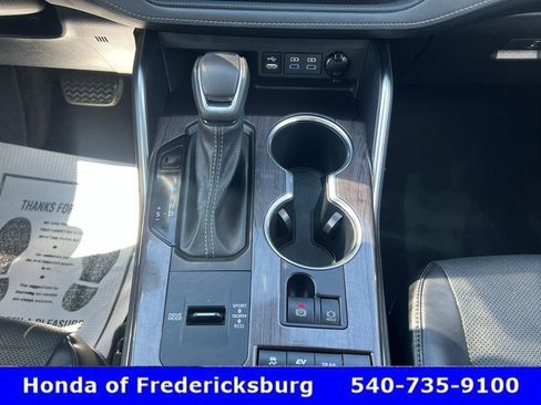Used 2022 Toyota Highlander Platinum image 24