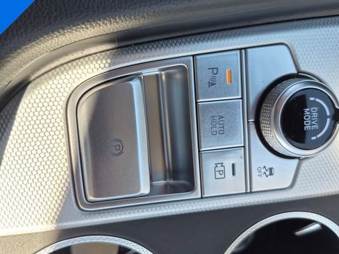 Used 2026 Genesis G70 2.5T Prestige image 30