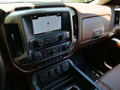 Used 2019 Chevrolet Silverado 3500 High Country w/ Duramax Plus Package AWD/4WD image 12