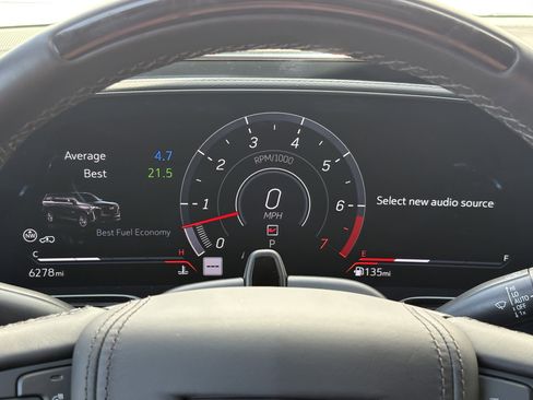 Certified 2024 Cadillac Escalade ESV V AWD/4WD image 24