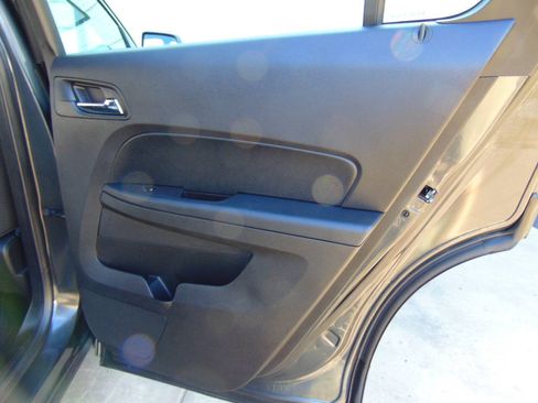 Used 2017 Chevrolet Equinox LS AWD/4WD image 48