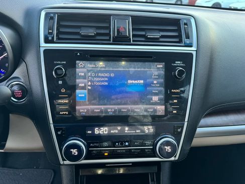 Used 2018 Subaru Outback 2.5i Limited w/ Popular Package #2 AWD/4WD image 15