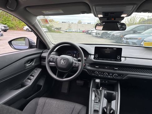 Used 2024 Honda Accord EX image 32