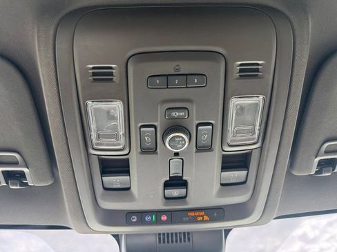 Certified 2023 GMC Yukon XL SLT w/ SLT Premium Package image 25