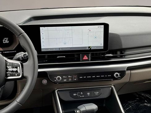 New 2026 Kia Carnival FWD image 6