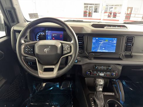Used 2023 Ford Bronco Black Diamond image 16