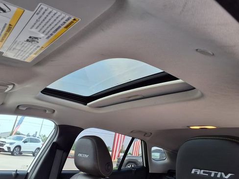Used 2024 Chevrolet Trax ACTIV w/ Sunroof Package FWD image 6
