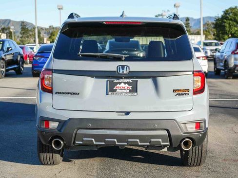 Certified 2022 Honda Passport TrailSport image 7