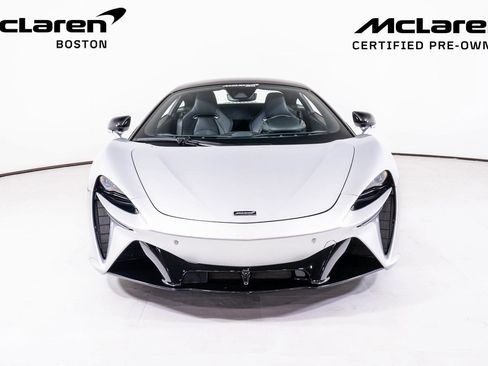 Used 2023 McLaren Artura RWD image 8