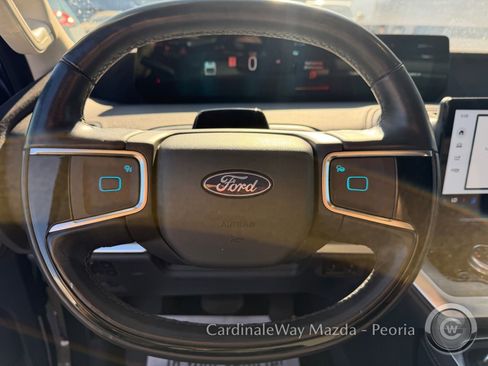 Used 2025 Ford Expedition Platinum AWD/4WD image 21