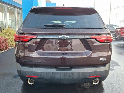 Used 2023 Chevrolet Traverse LT w/ Midnight/Sport Edition image 5