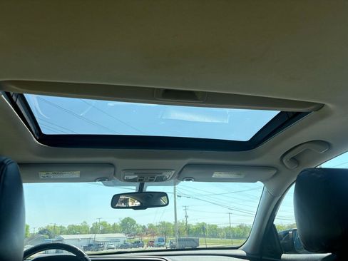 Used 2017 Honda Civic EX-L image 19