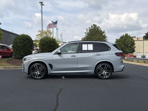 Used 2025 BMW X5 sDrive40i w/ M Sport Package RWD image 12