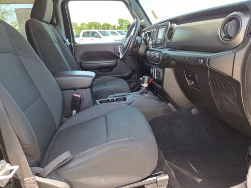 Used 2021 Jeep Wrangler Sport AWD/4WD image 15