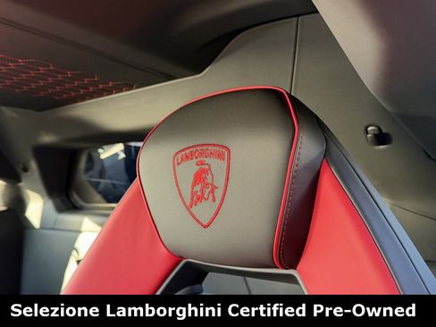 Used 2024 Lamborghini Revuelto image 23