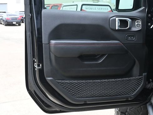 Used 2022 Jeep Gladiator Rubicon w/ Safety Group AWD/4WD image 17