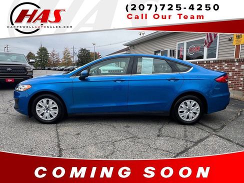 Used 2020 Ford Fusion S FWD image 3