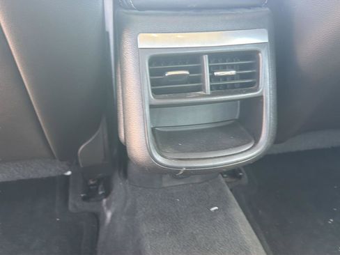 Used 2016 Chevrolet Impala LT FWD image 27