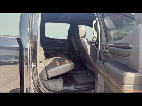 Used 2024 GMC Sierra 1500 AT4 w/ Technology Package image 23