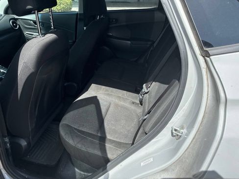 Used 2022 Hyundai Kona SEL FWD image 13
