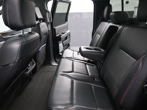 Used 2022 Ford F150 Lariat w/ Max Trailer Tow Package image 15