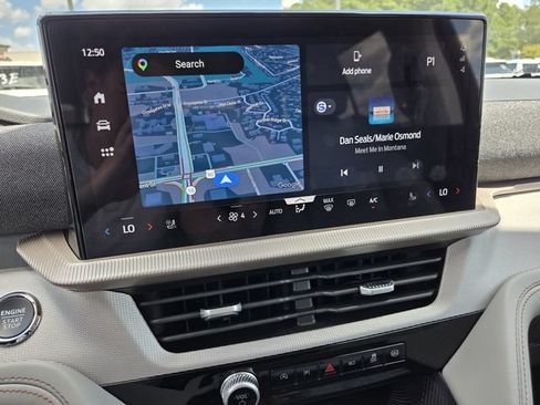 New 2026 Ford Explorer Active RWD image 6