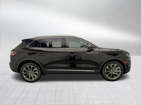 Used 2022 Lincoln Nautilus Reserve w/ Luxury Package AWD/4WD image 4