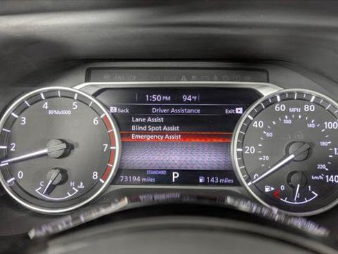 Used 2022 Nissan Rogue SV FWD image 27
