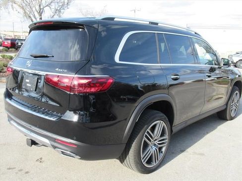Used 2025 Mercedes-Benz GLS 450 4MATIC image 7