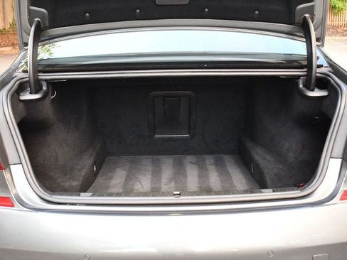 Used 2016 BMW 750i xDrive image 9