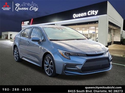 Used 2022 Toyota Corolla SE image 1