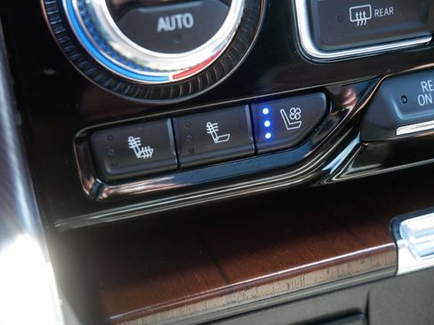 Certified 2023 GMC Yukon Denali Ultimate AWD/4WD image 27
