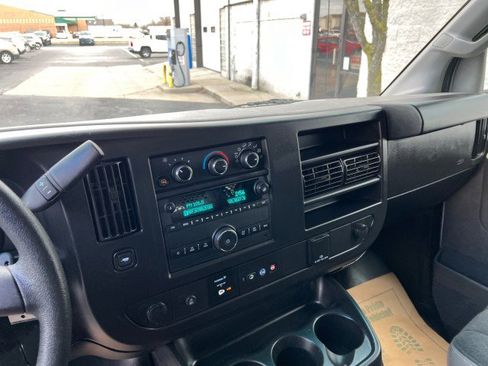 Used 2022 Chevrolet Express 2500 w/ Driver Convenience Package image 20
