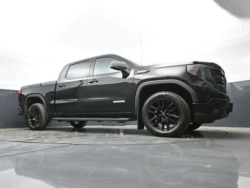 Used 2024 GMC Sierra 1500 Elevation w/ LPO, Elevation Black Package AWD/4WD image 44