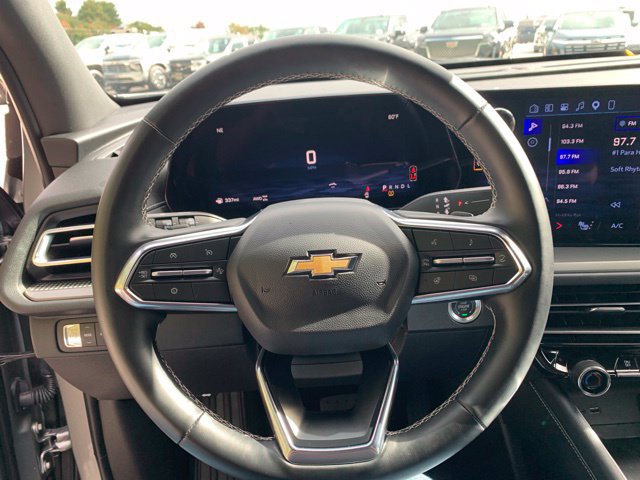 Used 2026 Chevrolet Traverse LT AWD/4WD image 28