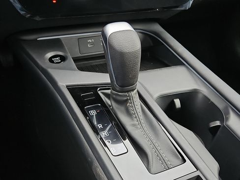 New 2026 Nissan Sentra SV w/ SV Convenience Package FWD image 11