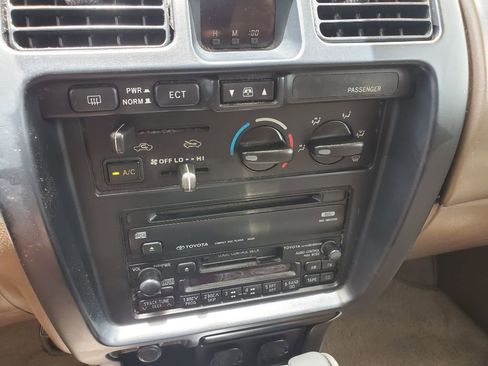 Used 1999 Toyota 4Runner SR5 AWD/4WD image 21