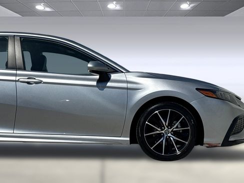 Used 2024 Toyota Camry SE FWD image 32