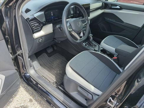 Used 2025 Volkswagen Taos S AWD/4WD image 11