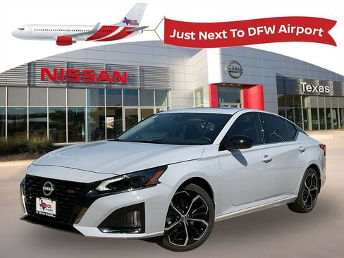 New 2025 Nissan Altima 2.5 SR w/ SR Premium Package image 1