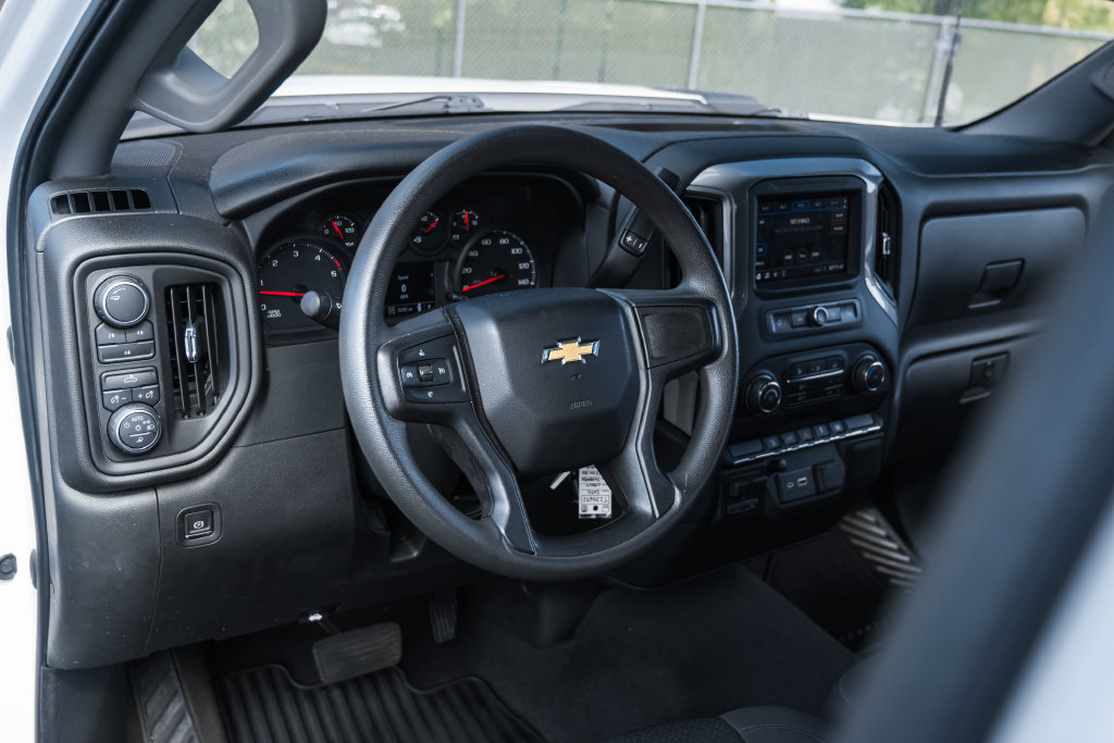 Used 2022 Chevrolet Silverado 2500 Custom w/ Custom Value Package AWD/4WD image 24