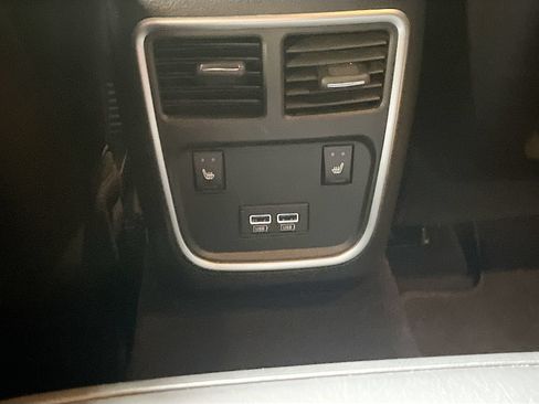 Used 2022 Dodge Charger Scat Pack w/ Dynamics Package RWD image 25