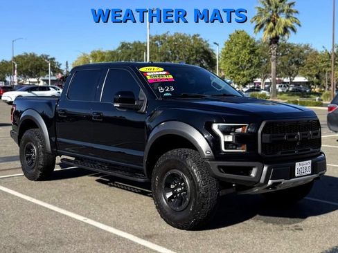 Used 2017 Ford F150 Raptor w/ Equipment Group 802A Luxury AWD/4WD image 3