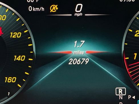 Used 2022 Mercedes-Benz GLC 300 image 34