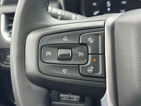 Used 2023 GMC Yukon SLT w/ SLT Luxury Package AWD/4WD image 19