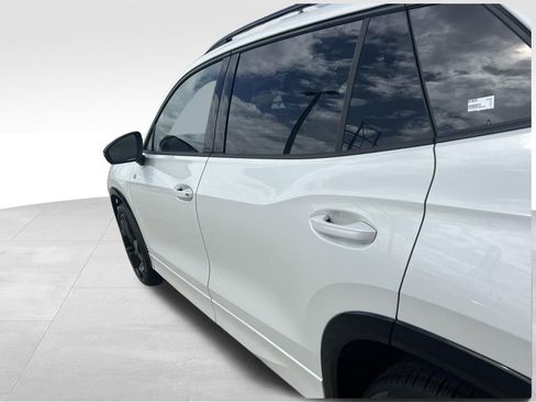 New 2026 Volkswagen Tiguan SE R-Line image 29